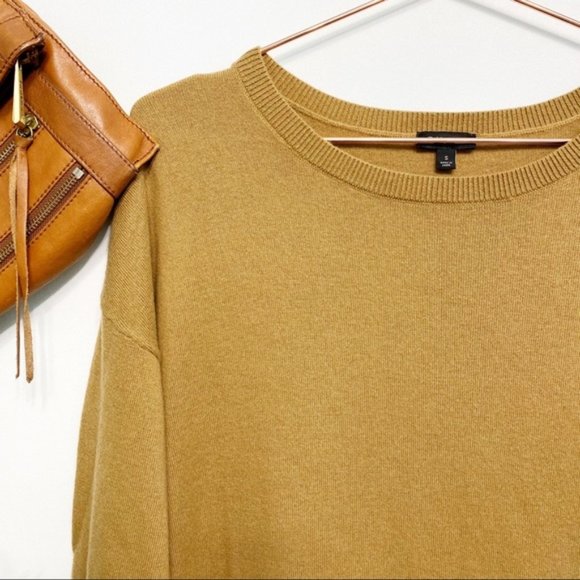 talbots | camel side-button crewneck sweater lamsbwool s - Picture 2 of 6